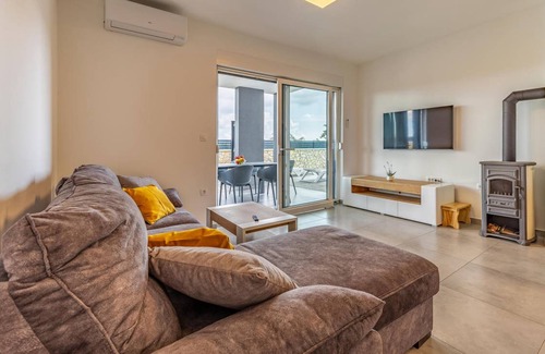 Pomer House | 130 m² Maisonette ∙ 2 bedrooms ∙ 5 guests