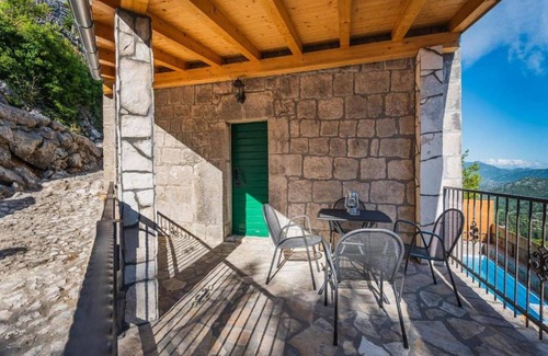 Stasevica Villa | 130 m² Villa ∙ 2 bedrooms ∙ 6 guests