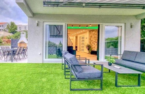 Srebreno Villa | 130 m² Villa ∙ 3 bedrooms ∙ 6 guests