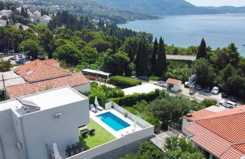 Srebreno Villa | 130 m² Villa ∙ 3 bedrooms ∙ 6 guests