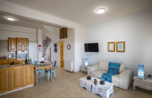 Meneou Villa | 130 m² Villa ∙ 3 bedrooms ∙ 6 guests