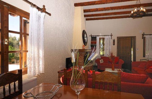 Agii Apostoli Villa | 130 m² Villa ∙ 3 bedrooms ∙ 6 guests