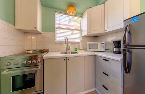 Bay Esplanade Apartment | 130 · ☀Pool✔ Kitchen✔ Beach✔ Self Checkin✔ Free Parking✔