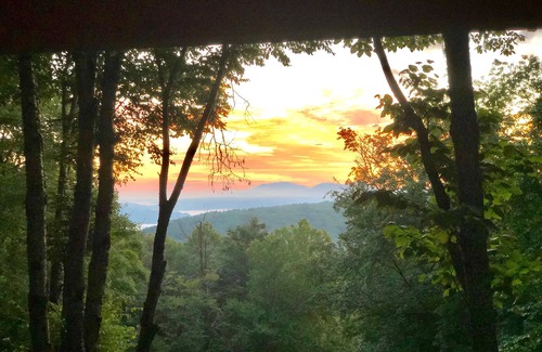 Beech Mountain Ski Chalet | 1300 ft to Ski Beech! New decks and interior updates. Great views Last min deals