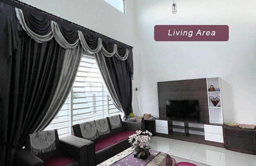 Alor Setar House | 1300 m² House ∙ 3 bedrooms ∙ 6 guests
