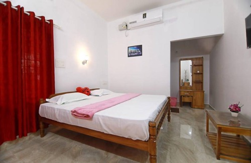 Elappara House | 1300 m² House ∙ 2 bedrooms ∙ 8 guests