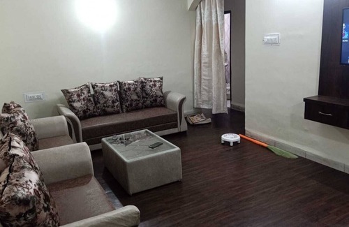 Indore Apartment | 1300 s.fit full independent flat at mid of city with all amenities