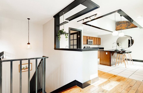 Pendleton House | 1304 Broadway - ALL · Huge Parkside Retreat Downtown-Private Roof Decks