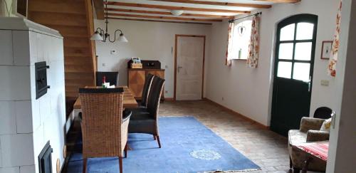 Bugewitz Apartment | 130qm-grosse-Ferienwohnung-am-Naturschutzgebiet-15-Min-bis-zum-Stettiner-Haff-PKW