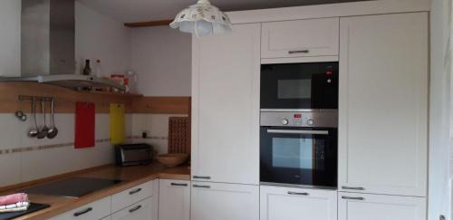 Bugewitz Apartment | 130qm-grosse-Ferienwohnung-am-Naturschutzgebiet-15-Min-bis-zum-Stettiner-Haff-PKW