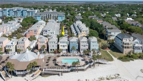 Isle of Palms House | 131 Grand Pavilion by AvantStay Oceanfront On The Boardwalk