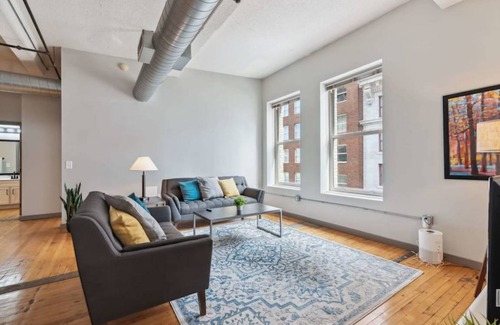Downtown Kansas City Apartment | 131 m² Apartment ∙ 2 bedrooms ∙ 6 guests