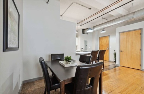 Downtown Kansas City Apartment | 131 m² Apartment ∙ 2 bedrooms ∙ 6 guests