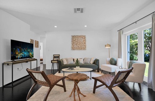 Southwest Coconut Grove House | 131 m² House ∙ 3 bedrooms ∙ 8 guests