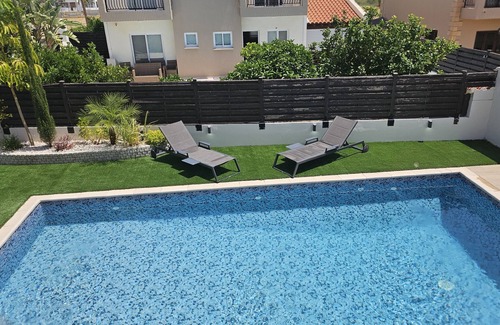 Oroklini Villa | 131 VOR - STAY M & L Villa