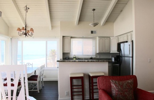 South Oceanside House | 1317 S Pacific St