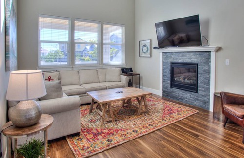 Ocean Shores Cottage | 132 m² Cabin ∙ 3 bedrooms ∙ 7 guests