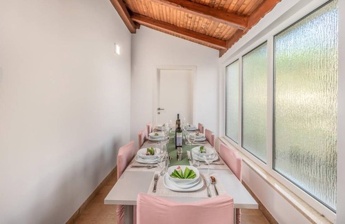 Ika House | 132 m² Maisonette ∙ 5 bedrooms ∙ 9 guests