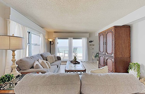 Pensacola Beach Condo | 133 m² Condo ∙ 2 bedrooms ∙ 8 guests