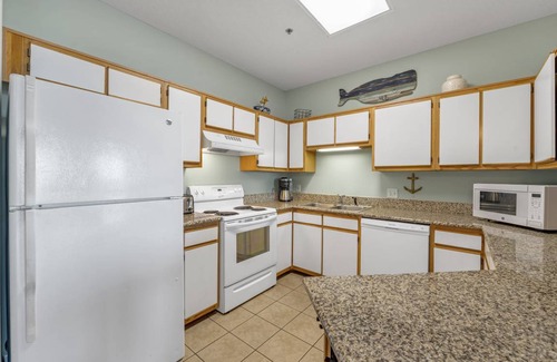 Orange Beach Condo | 133 m² Condo ∙ 3 bedrooms ∙ 10 guests