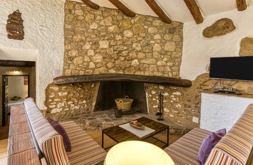Llampaies House | 133 m² House ∙ 3 bedrooms ∙ 9 guests