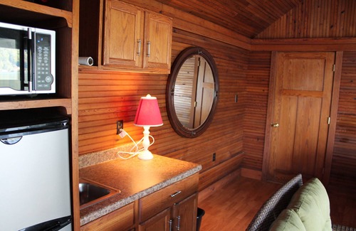 Scott House | 133’ Private Skaneateles Lakefront - Peaceful Retreat with Stunning Sunsets!