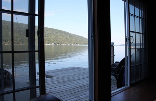 Scott House | 133’ Private Skaneateles Lakefront - Peaceful Retreat with Stunning Sunsets!