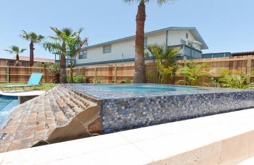South Padre Island House | *133 White Sands Home