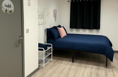 Haringey House | 133 Wood Green Studios to Central London