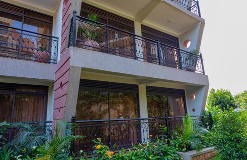 Entebbe Apartment | 134 m² Apartment ∙ 2 bedrooms ∙ 7 guests