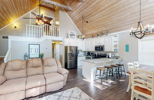 Eatonton Cabin | 134 m² Cabin ∙ 3 bedrooms ∙ 8 guests