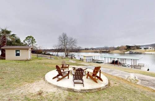 Burnet House | 134 m² House ∙ 2 bedrooms ∙ 8 guests