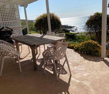 Penneshaw House | 134 m² House ∙ 3 bedrooms ∙ 6 guests