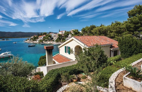 Klek House | 134 m² House ∙ 4 bedrooms ∙ 6 guests