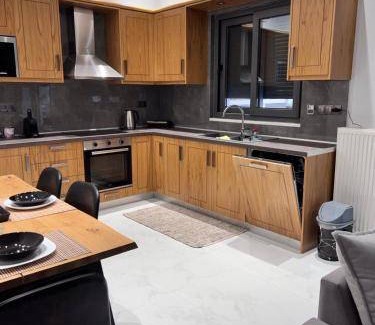 Loutraki-Agioi Theodoroi Apartment | 135 m² Apartment ∙ 2 bedrooms ∙ 6 guests