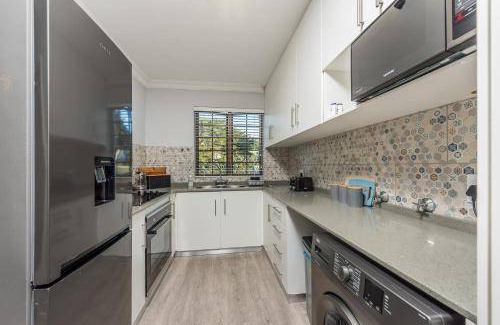 Mossel Bay Apartment | 135 m² Apartment ∙ 3 bedrooms ∙ 6 guests
