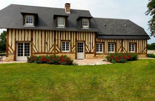 Crouttes Cottage | 135 m² Cabin ∙ 3 bedrooms ∙ 6 guests