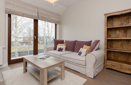 Pruszkow House | 135 m² House ∙ 3 bedrooms ∙ 5 guests