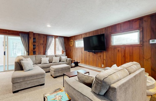 Montgomery Center House | 135 m² House ∙ 3 bedrooms ∙ 10 guests