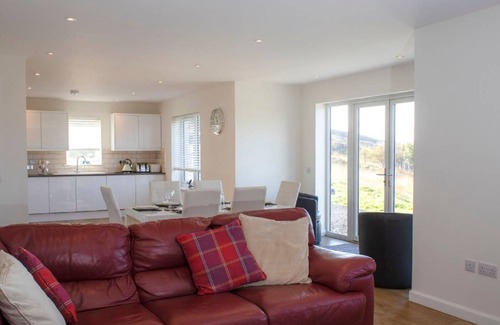 Tarskavaig House | 135 m² House ∙ 1 bedroom ∙ 6 guests