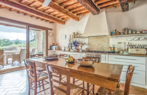 Ostra Vetere House | 135 m² House ∙ 3 bedrooms ∙ 6 guests