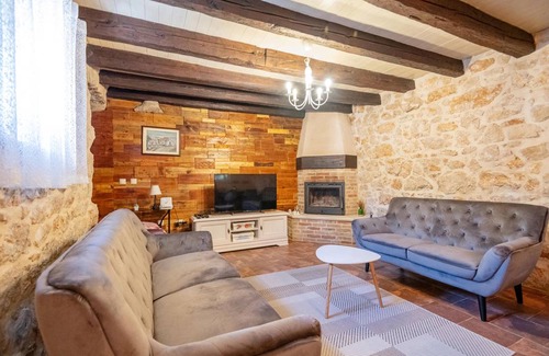 Zmijavci House | 135 m² House ∙ 4 bedrooms ∙ 8 guests