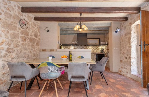 Zmijavci House | 135 m² House ∙ 4 bedrooms ∙ 8 guests