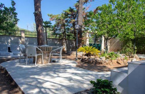 Lavreotiki Villa | 135 m² Villa ∙ 5 bedrooms ∙ 11 guests