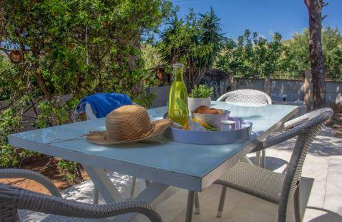 Lavreotiki Villa | 135 m² Villa ∙ 5 bedrooms ∙ 11 guests