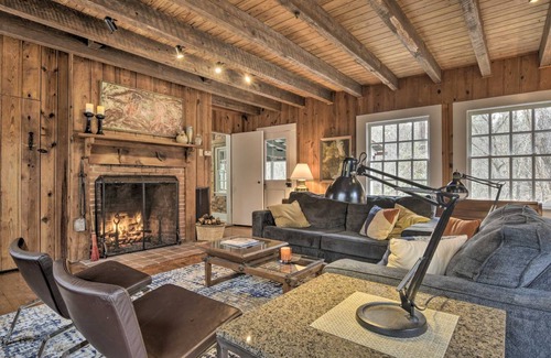 Pittsboro Cottage | 136 m² Cabin ∙ 2 bedrooms ∙ 6 guests