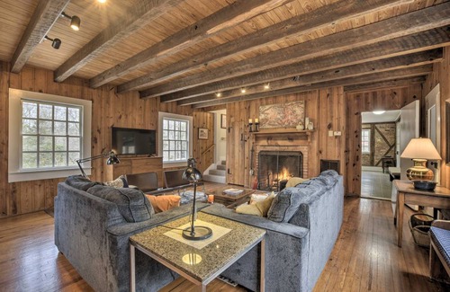 Pittsboro Cottage | 136 m² Cabin ∙ 2 bedrooms ∙ 6 guests