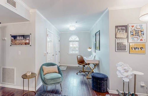 Fayetteville Condo | 136 m² Condo ∙ 2 bedrooms ∙ 4 guests