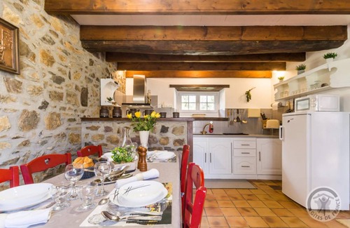 Roncey House | 136 m² Gîte ∙ 3 bedrooms ∙ 6 guests