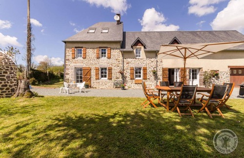 Roncey House | 136 m² Gîte ∙ 3 bedrooms ∙ 6 guests